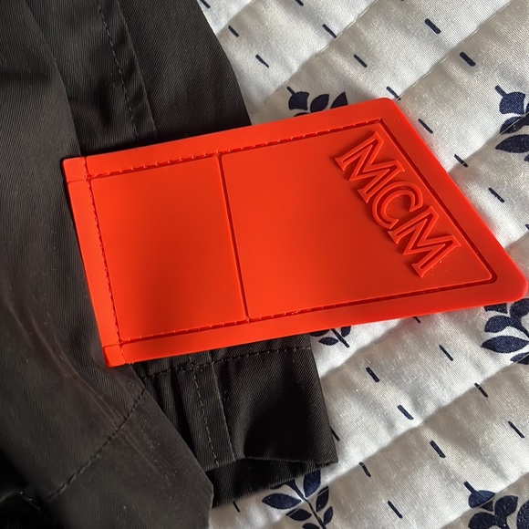 MCM tracksuit set Mens size small - Picture 4 of 8